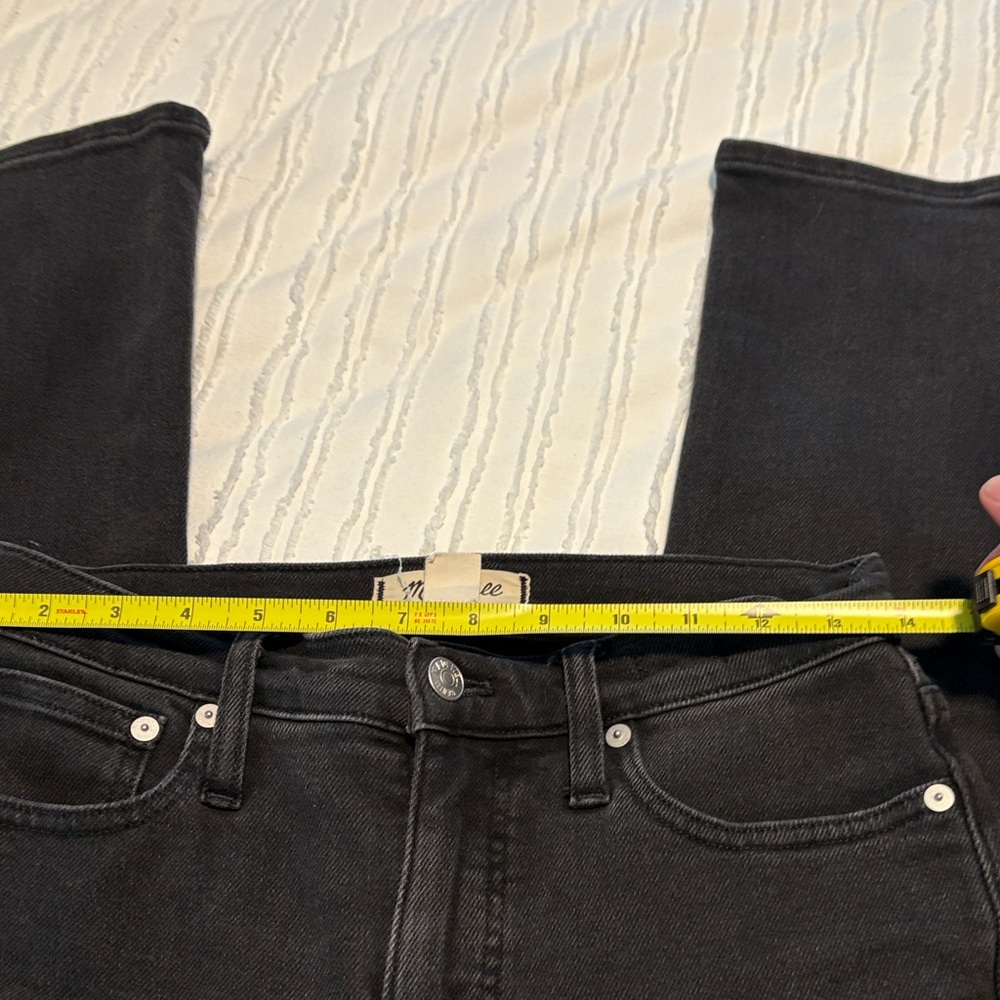 Madewell Black Mid-Rise Kick Out Crop Classic Women's Jeans - Picture 2 of 8